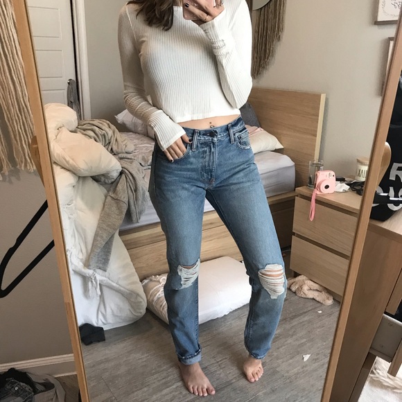 Levis high waisted distressed knee jeans - Picture 6 of 8